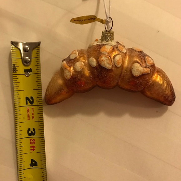 New with Tags Madewell glass Ornament Croissant by Cody Foster Holiday ornament! - Picture 7 of 7